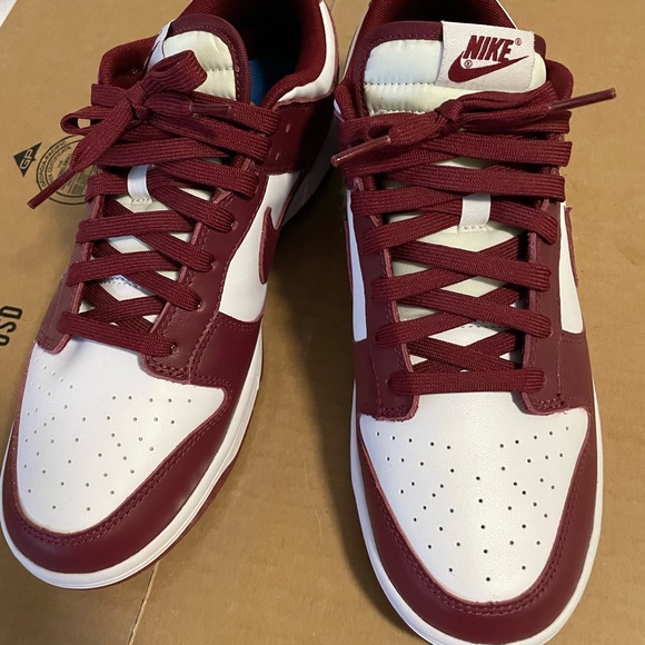 Nike Dunk Low - Team Red - Picture 2 of 4